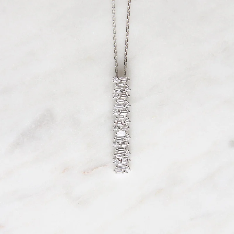 18k White Gold Vertical Diamond Baguette Bar Necklace