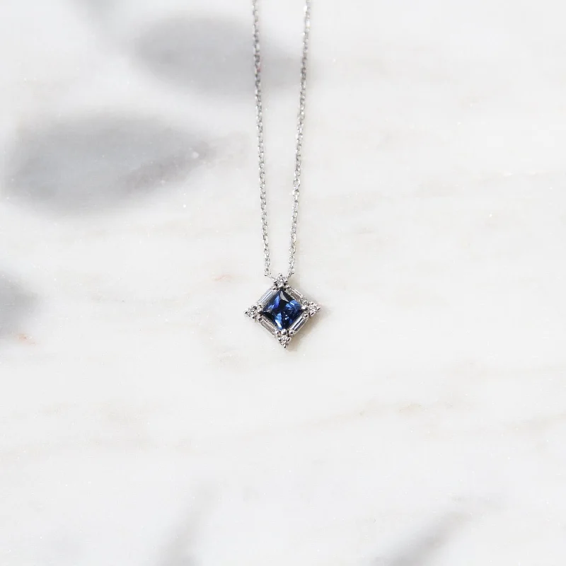 18k White Gold Sapphire & Diamond Necklace