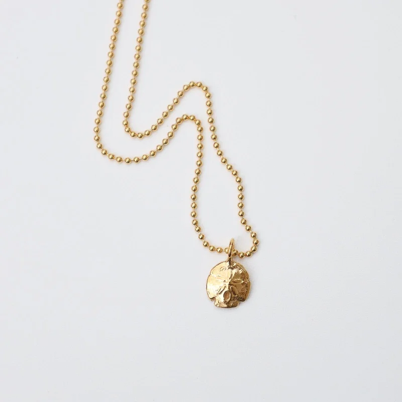 Mini Sand Dollar Necklace in 18k Gold Vermeil